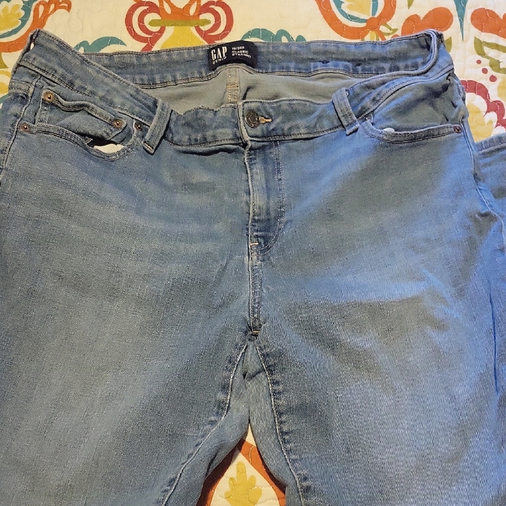 GAP Classic Light Blue Jeans